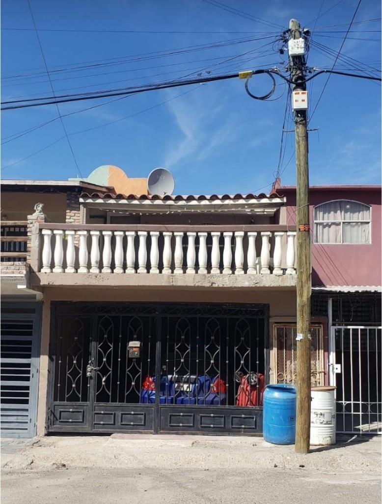 CASA EN FRACC. EL REFUGIO