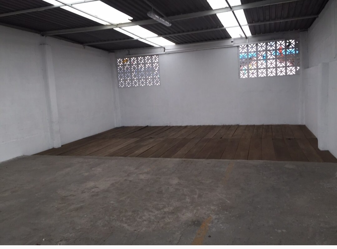 Bodega  en Gustavo A. Madera