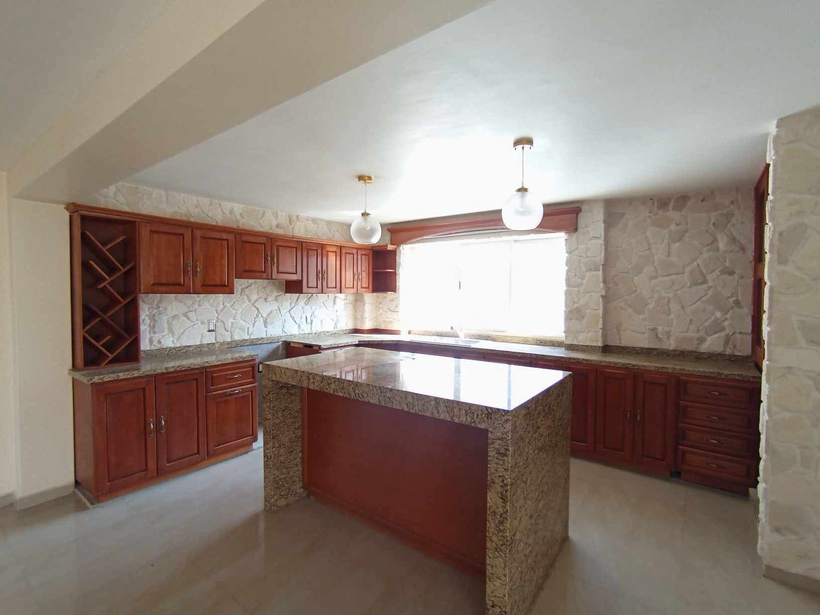 Residencia en renta con amplio jardín cerca del Club de Golf Los Encinos — foto 4